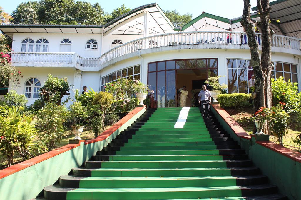 Royal Mount Hotel Kandy Exterior photo